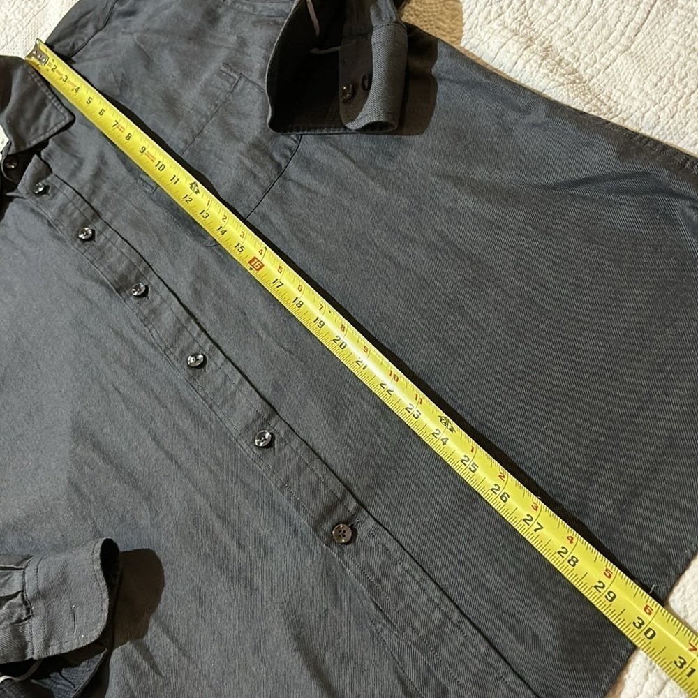 Joseph Abboud Casual button Down. XL - Picture 7 of 8